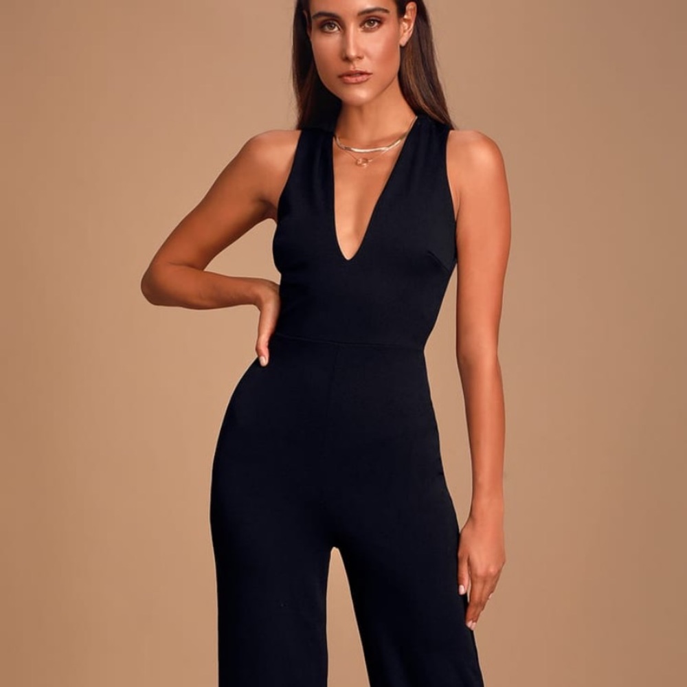 LuLu’s Black Backless Jumpsuit NWT